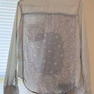AEROPOSTALE BUTTON DOWN WITH BANDANA PATTERN BACK